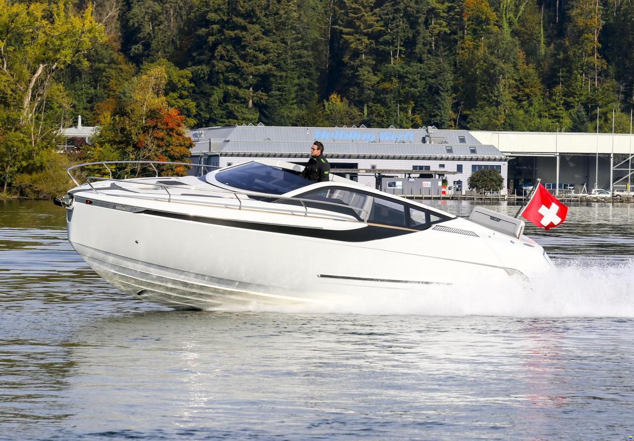 Fairline F//Line 33