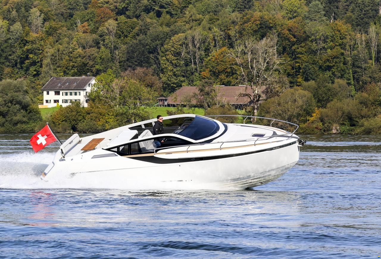 Fairline F//Line 33