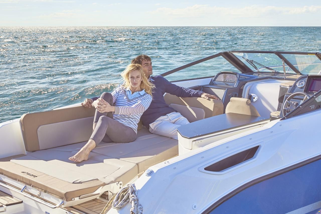 Quicksilver 755 Cruiser + Mercury F300 NEUF EN STOCK