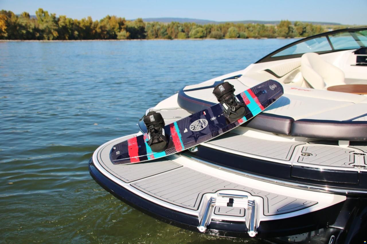 Viper V 233