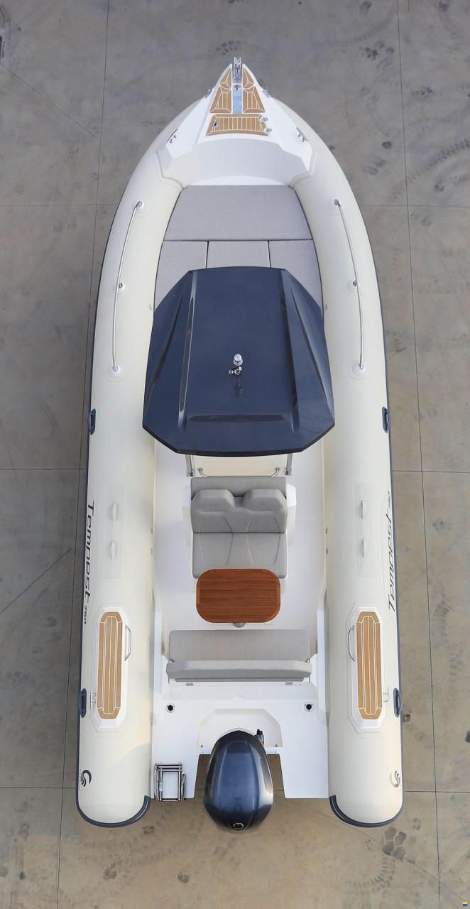 Capelli Tempest 750 Luxury