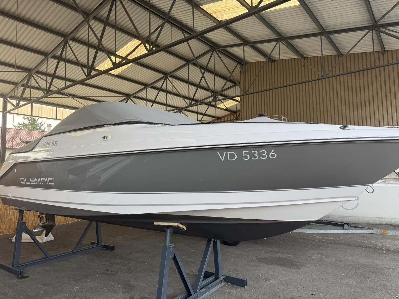 Olympic 580 BR ( Yamaha), mit Platz
