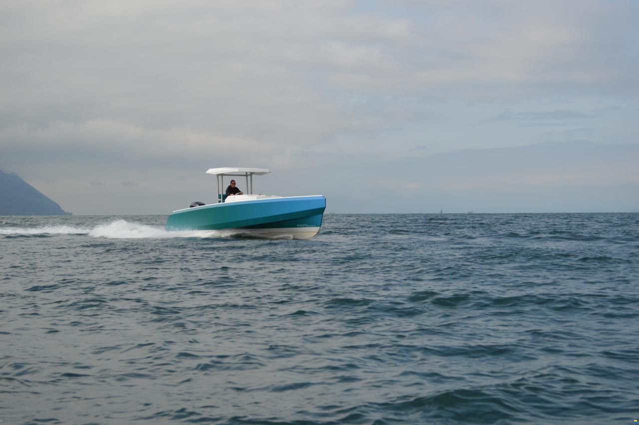 Furtif 28 chantier naval du Vieux Rh&ocirc;ne