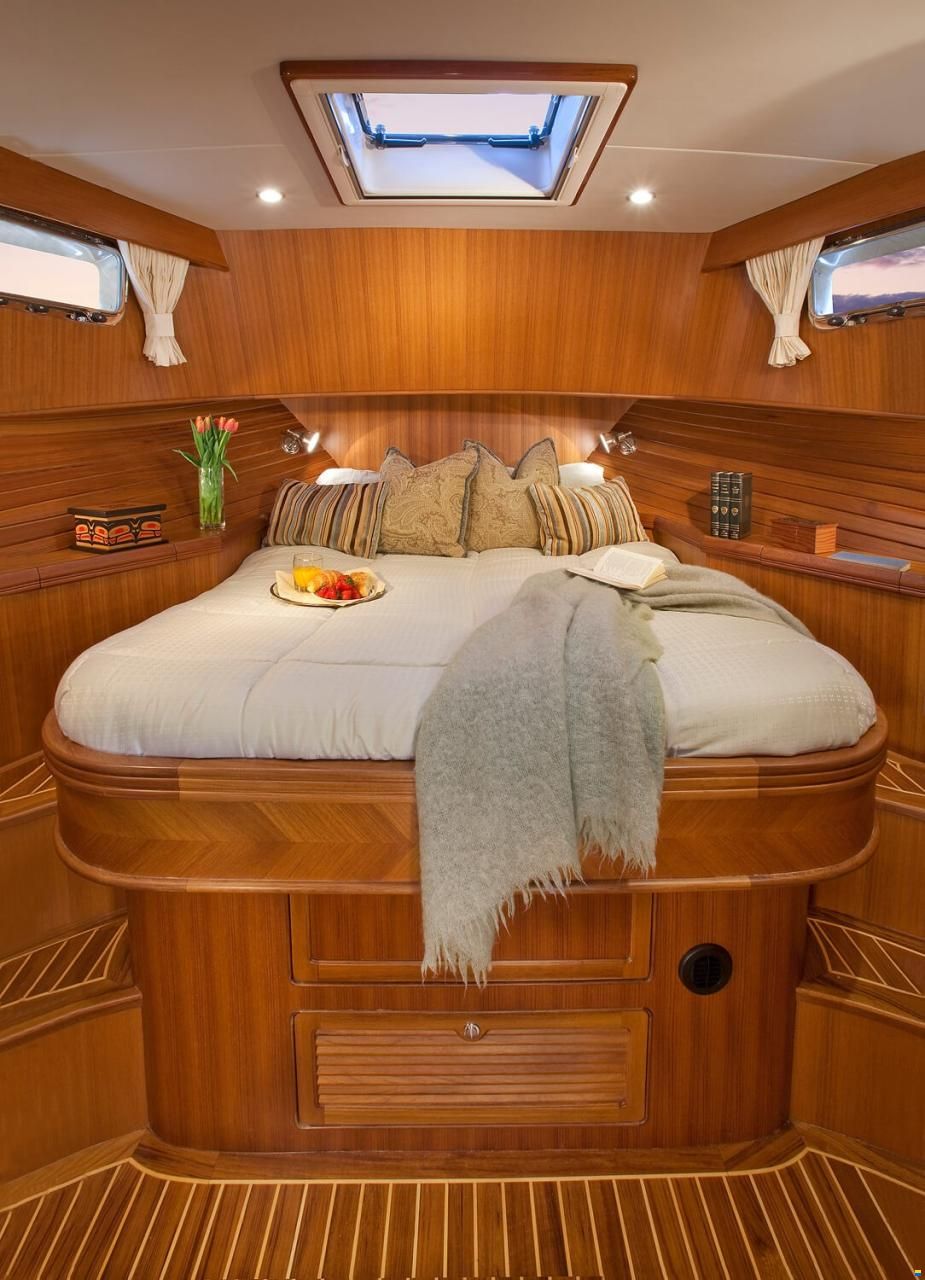Selene 42 Europa