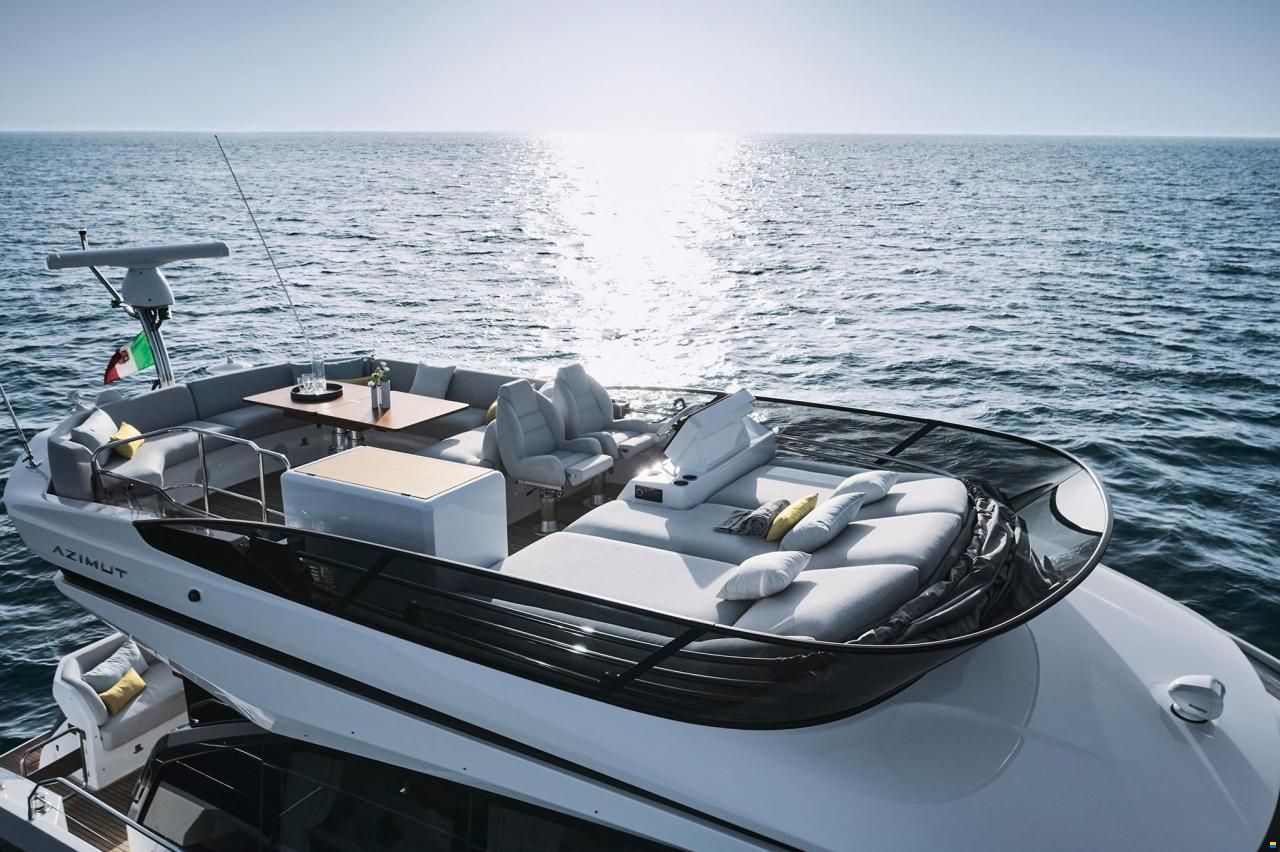 Azimut Fly 53