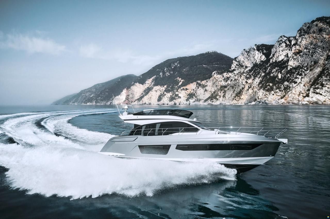 Azimut Fly 53