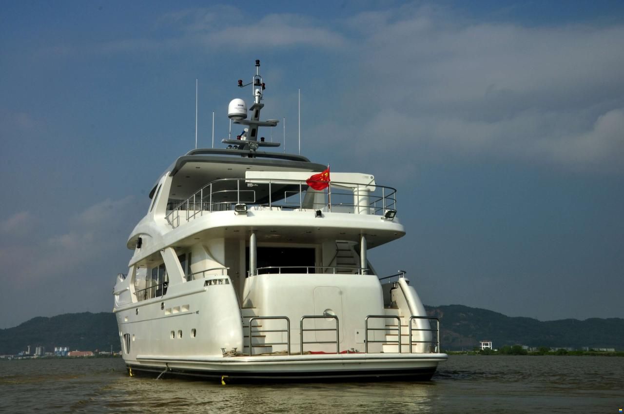 Selene 92 Explorer