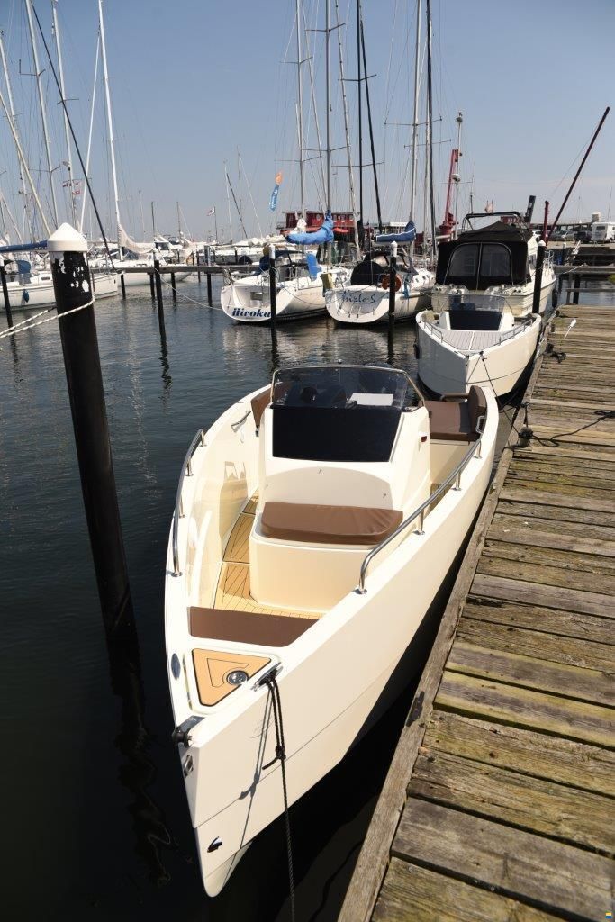 NUVA Yachts M6 Open