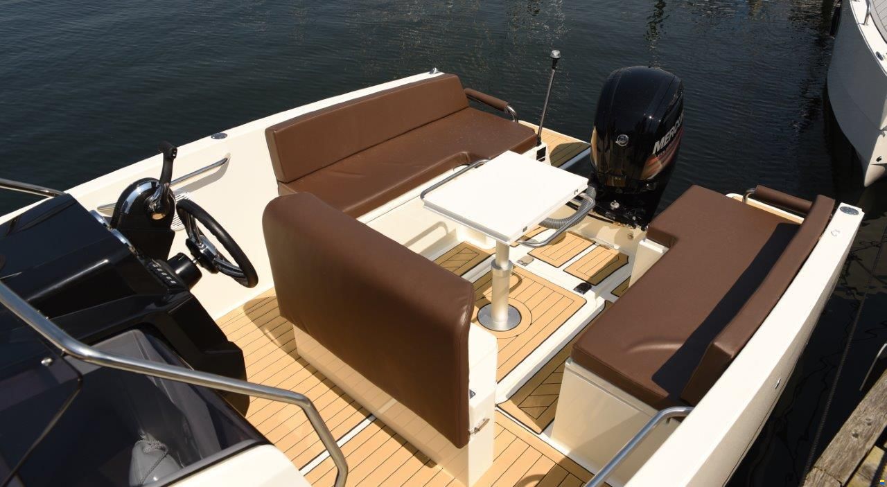 NUVA Yachts M6 Open