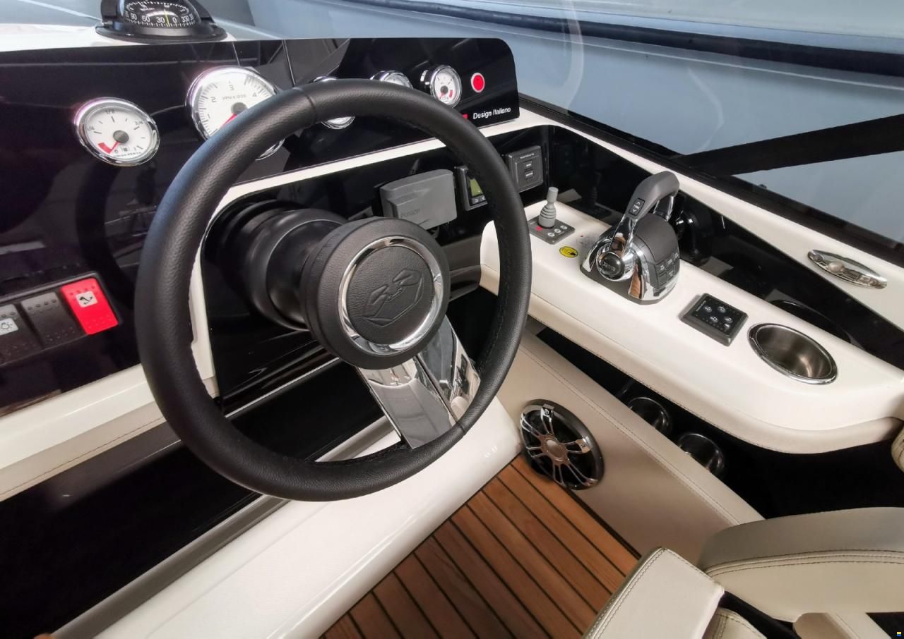 Cranchi E26 Classic