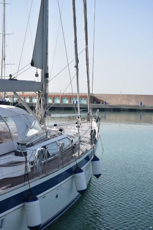 Hallberg-Rassy HR 64