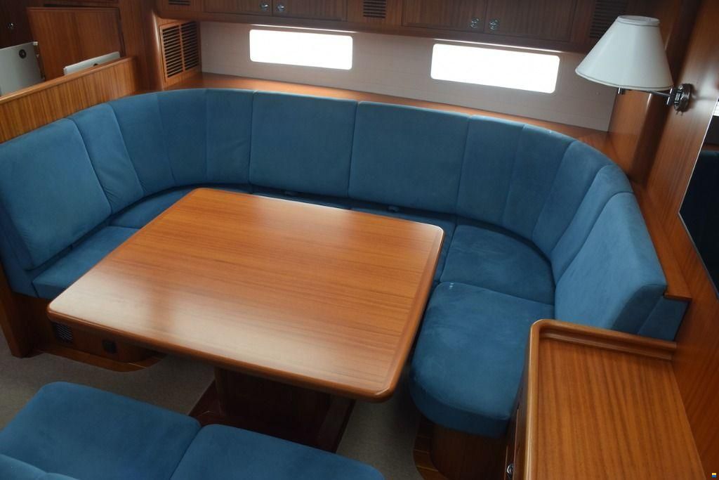 Hallberg-Rassy HR 64