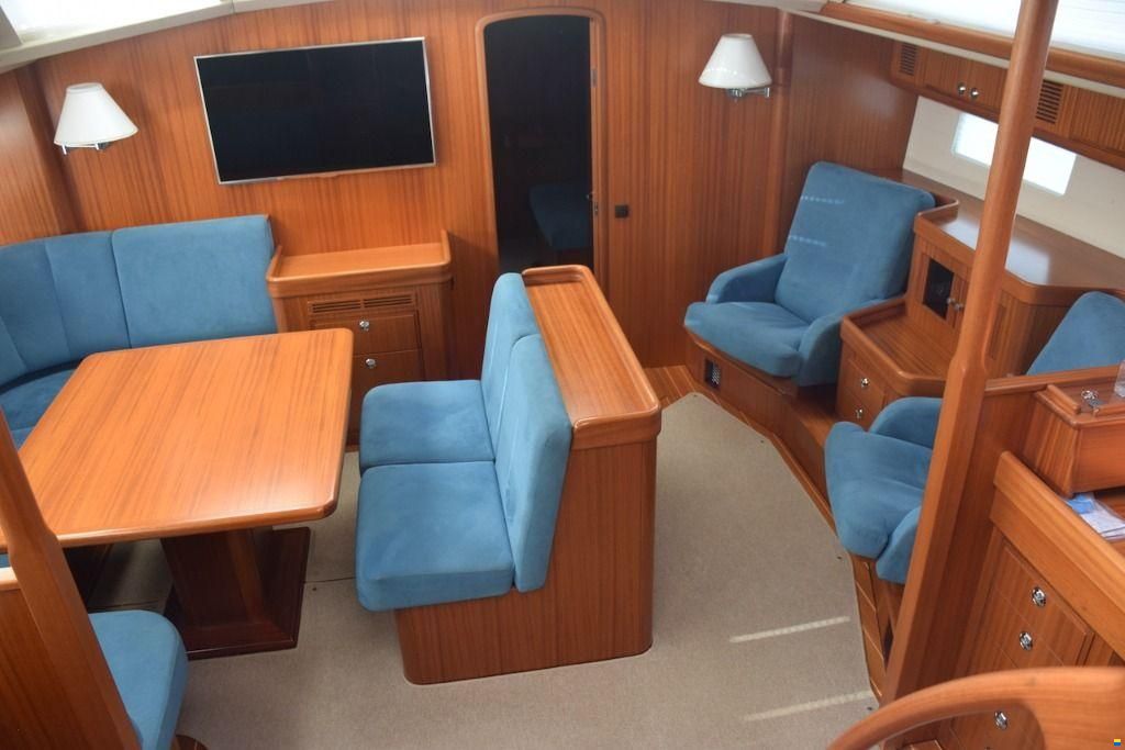 Hallberg-Rassy HR 64