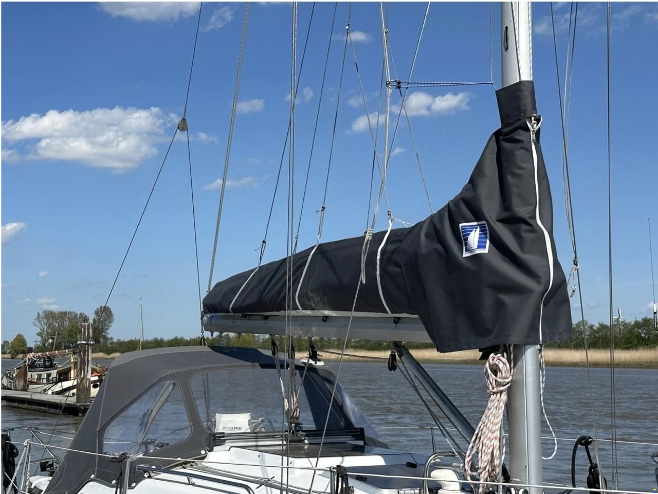 Bavaria 320