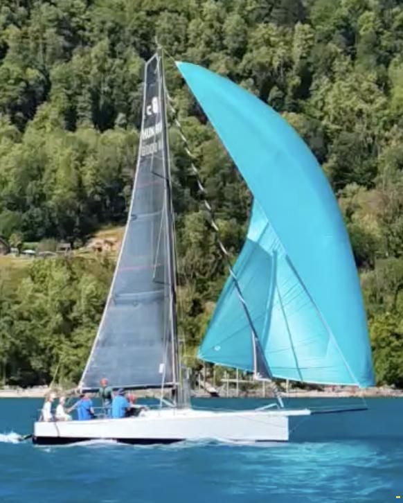 Code Code8 canting keel