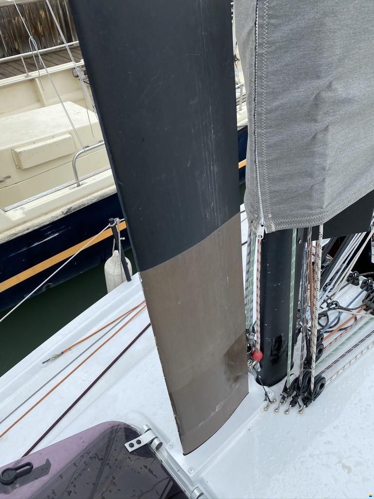 Code 8 canting keel