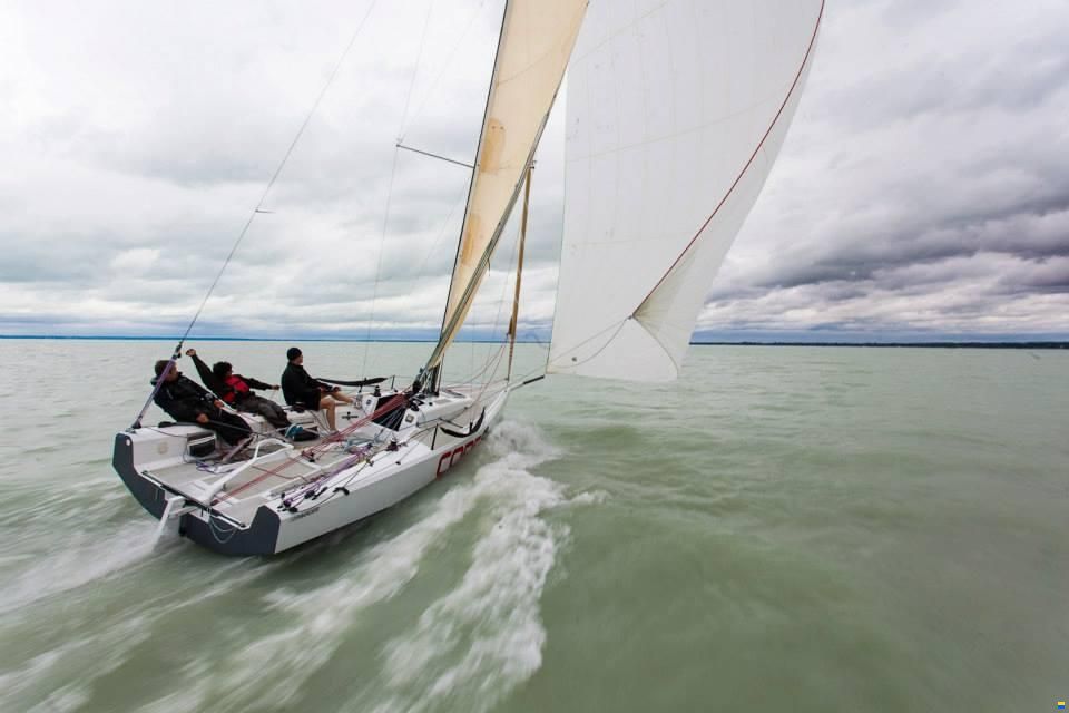 Code 8 canting keel