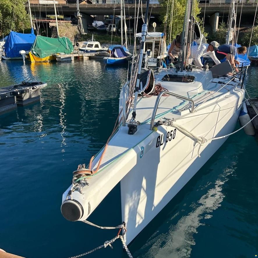 Code Code8 canting keel