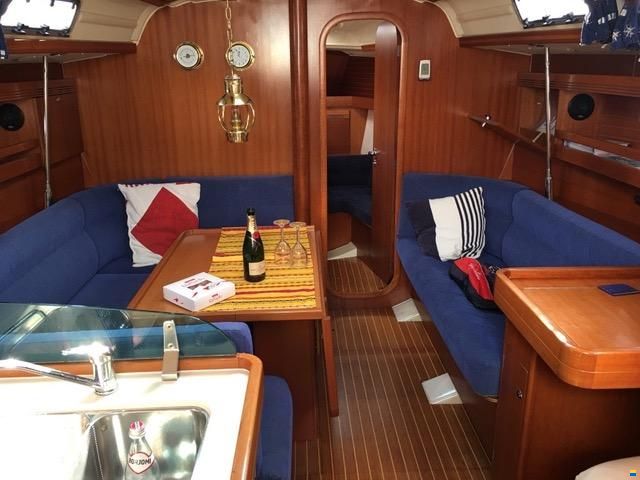 Dufour 40 Performance