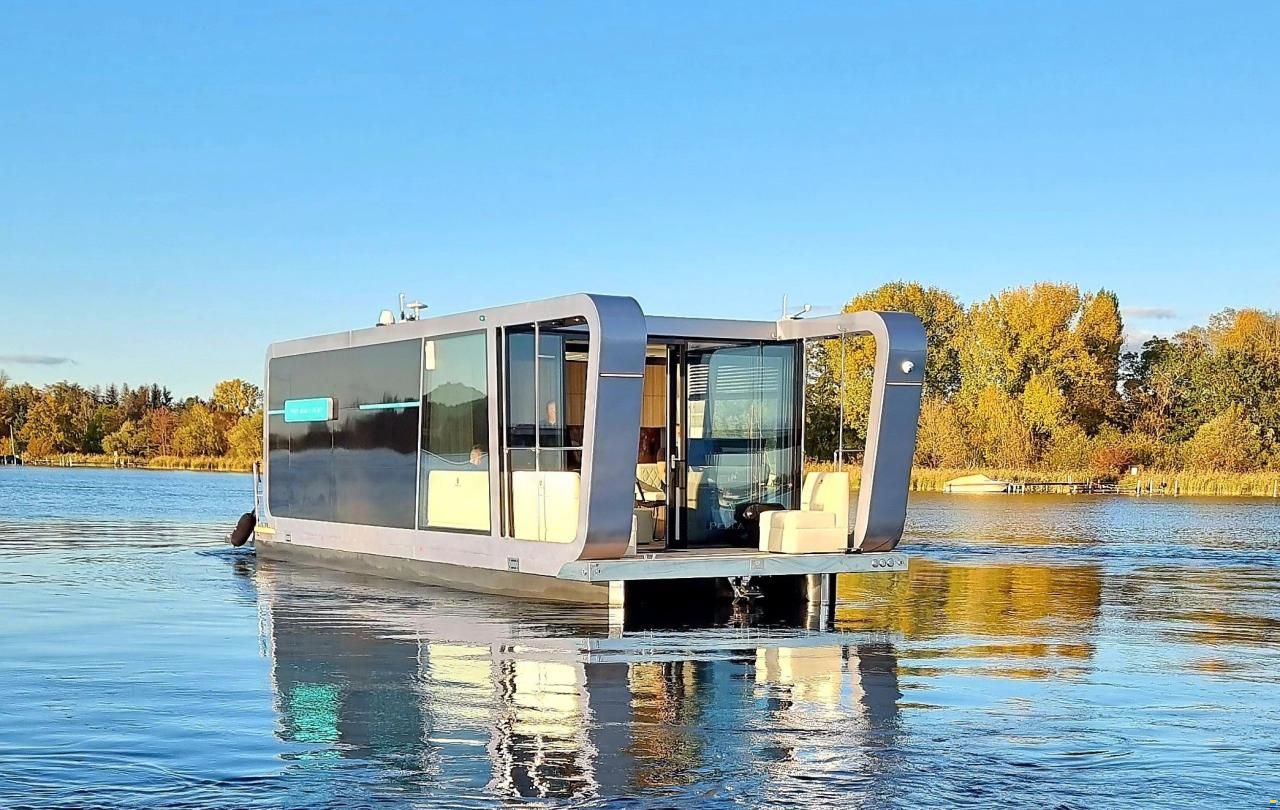 Perla Houseboat E-vision 42