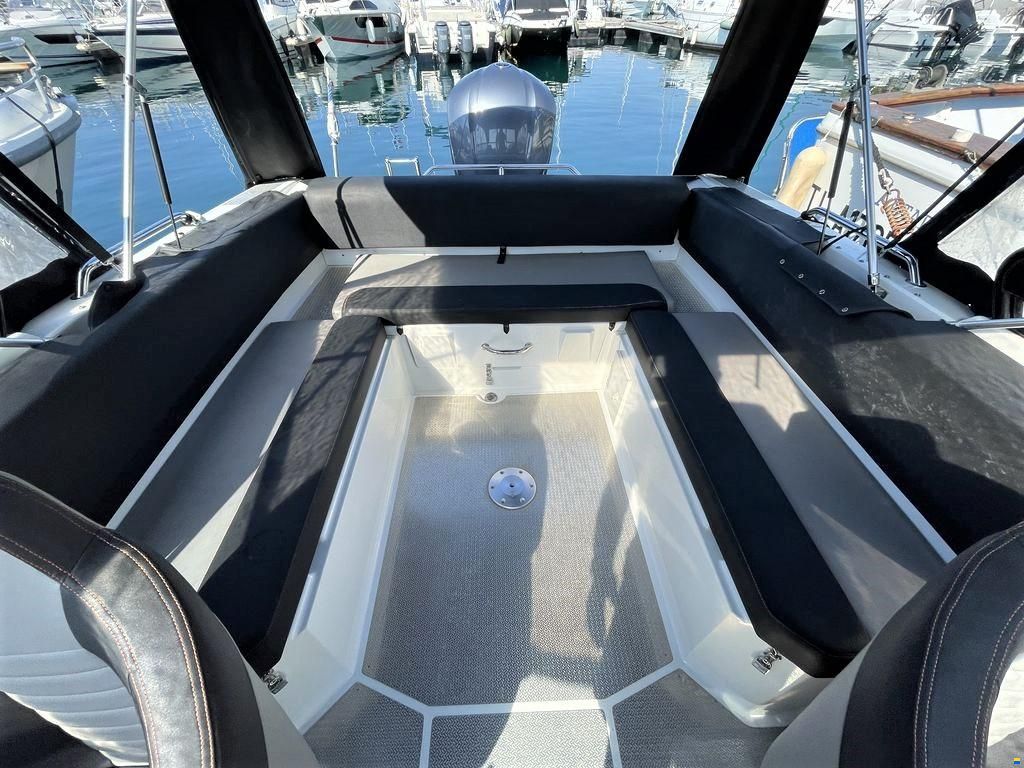 Finnmaster R 8 Husky