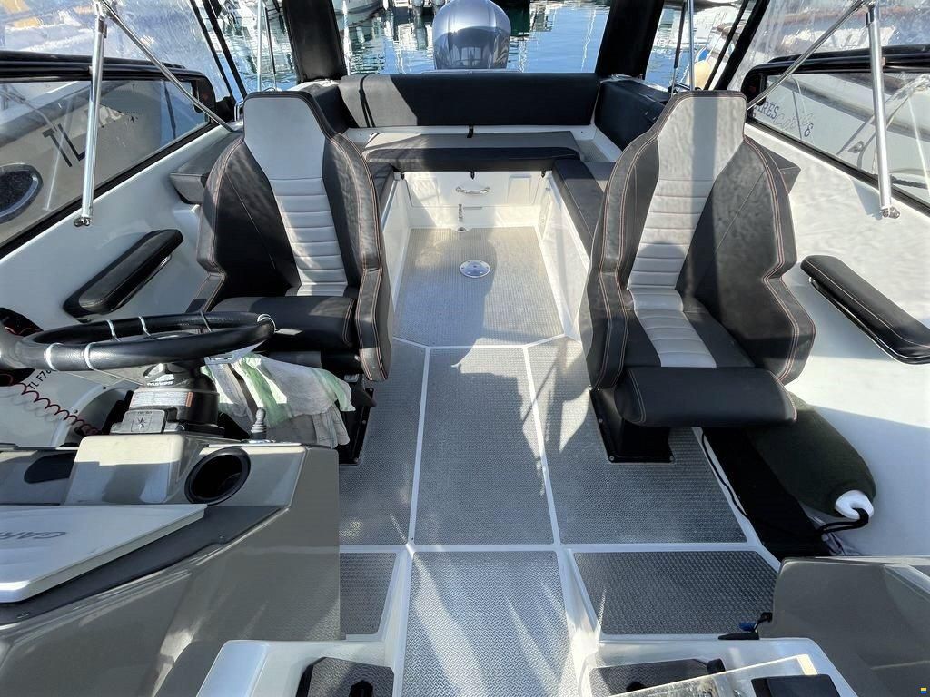Finnmaster R 8 Husky