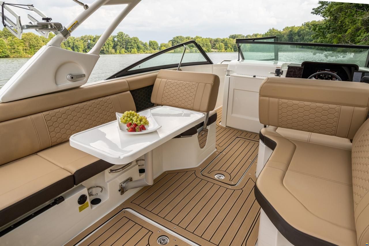 Sea Ray SDX 250 OB Europe