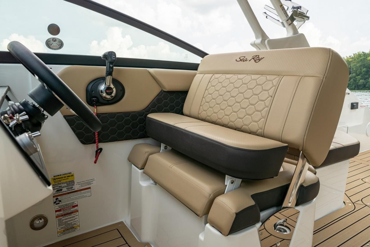 Sea Ray SDX 250 OB Europe