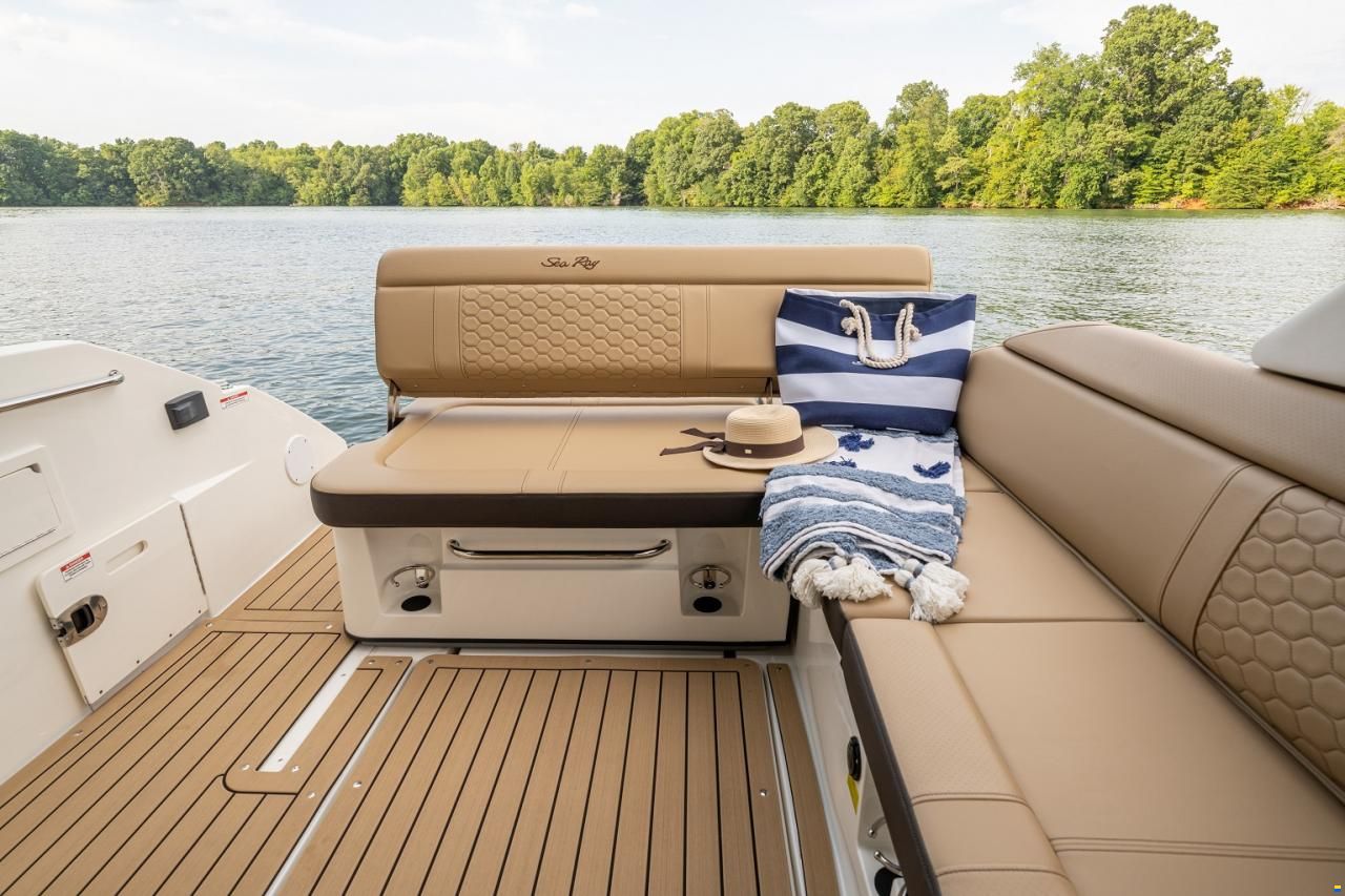 Sea Ray SDX 250 OB Europe