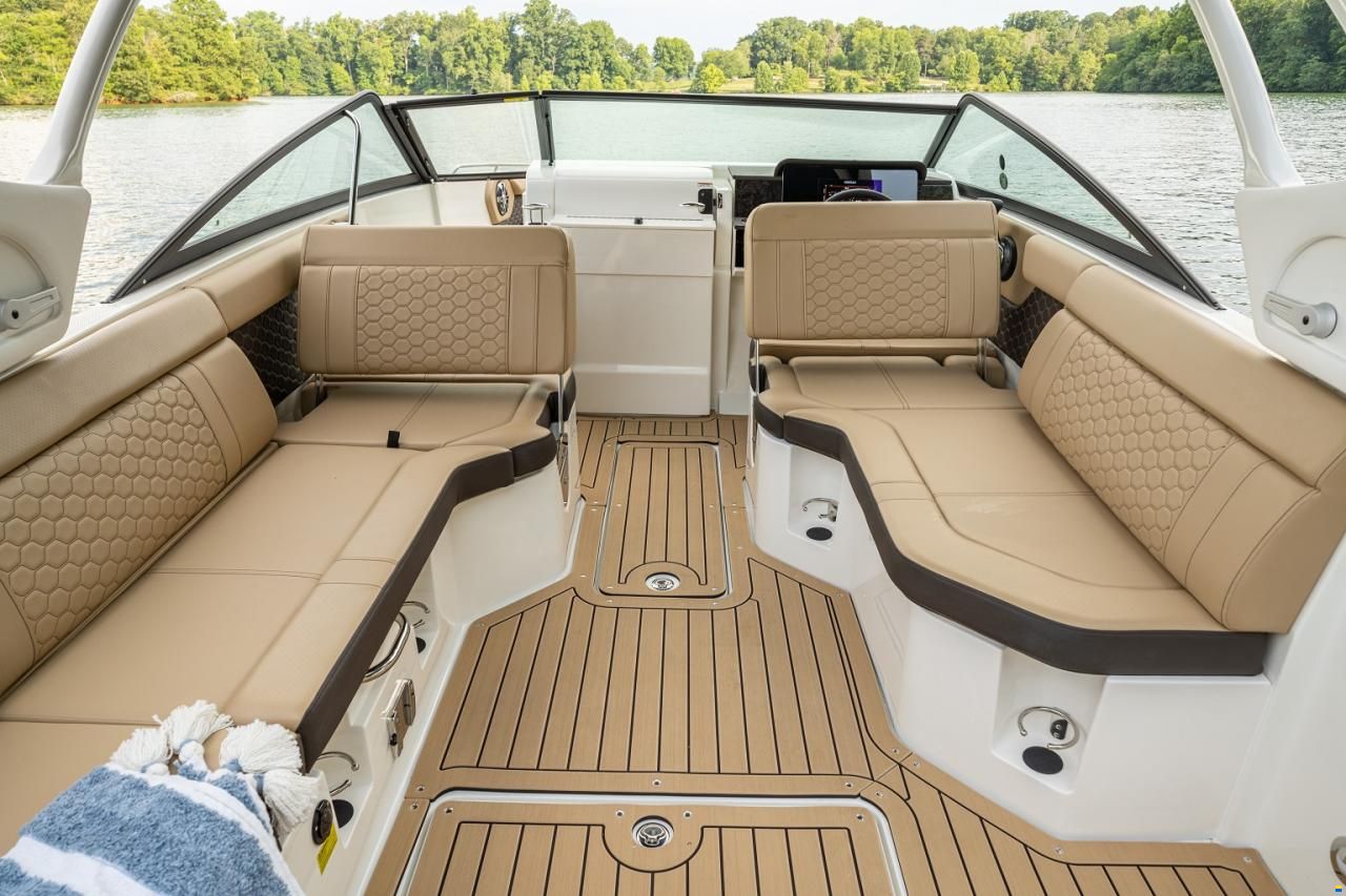 Sea Ray SDX 250 OB Europe