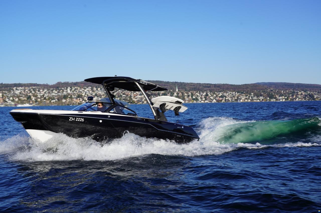 Malibu M220
