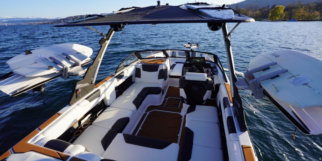 Malibu M220