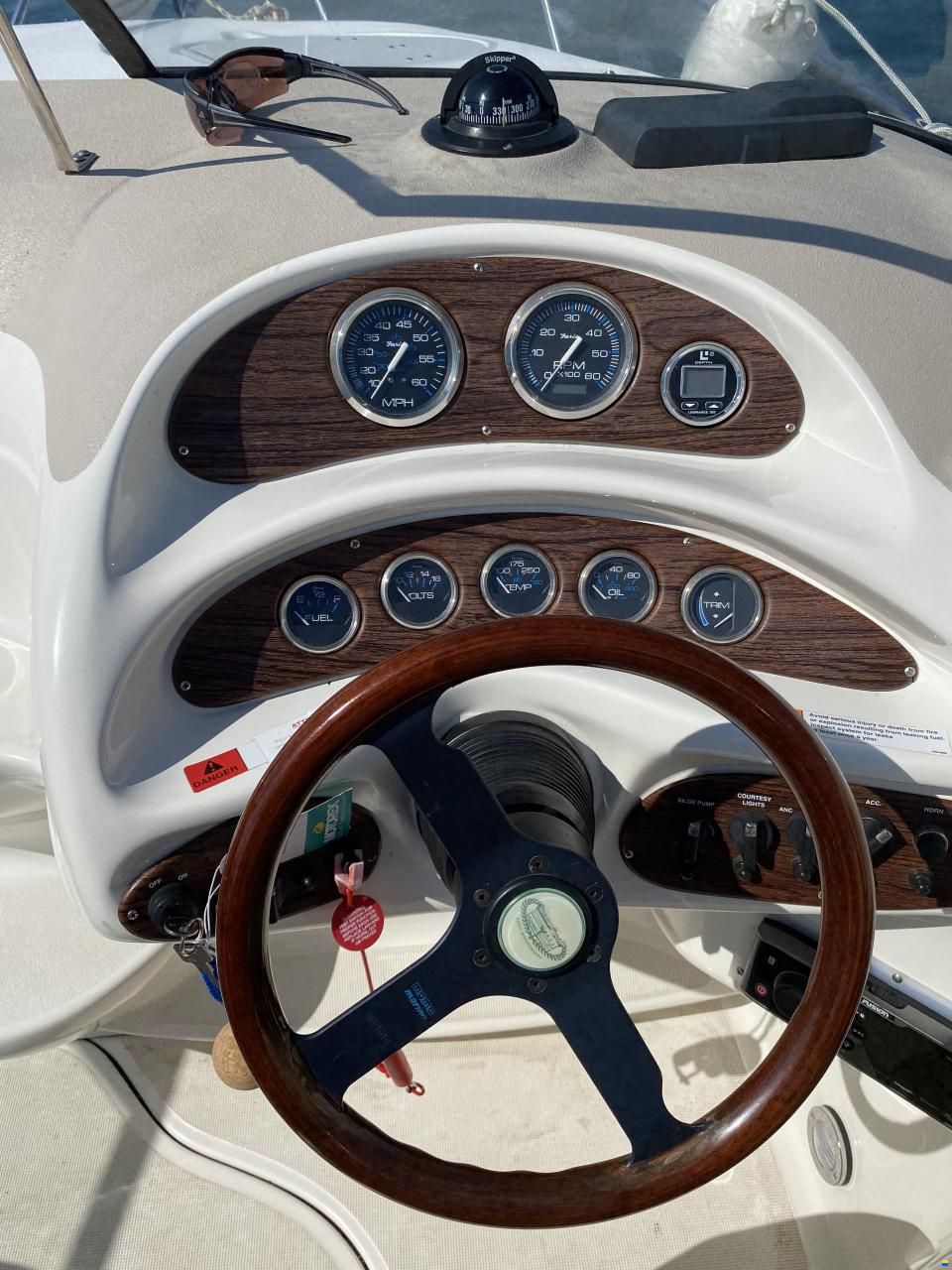 Chris Craft 210 Cuddy Cabin