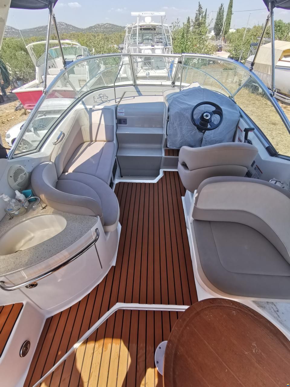 Sea Ray Sundancer 260