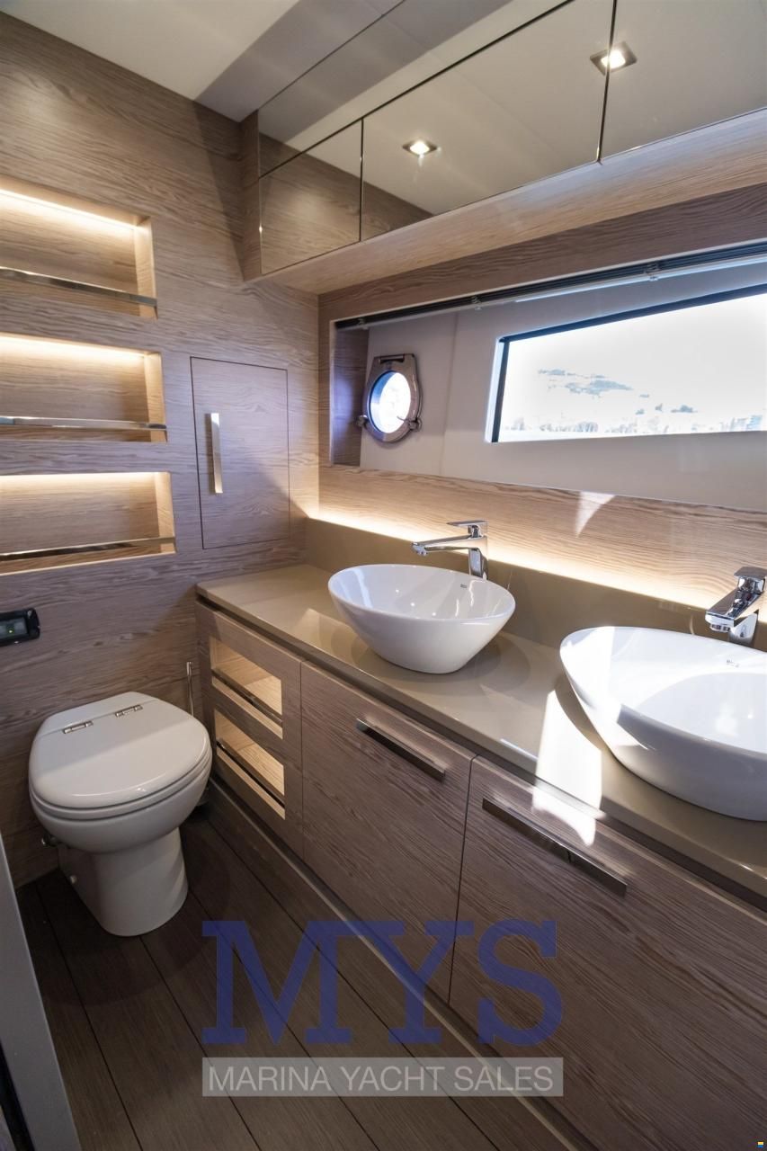 Cayman S600