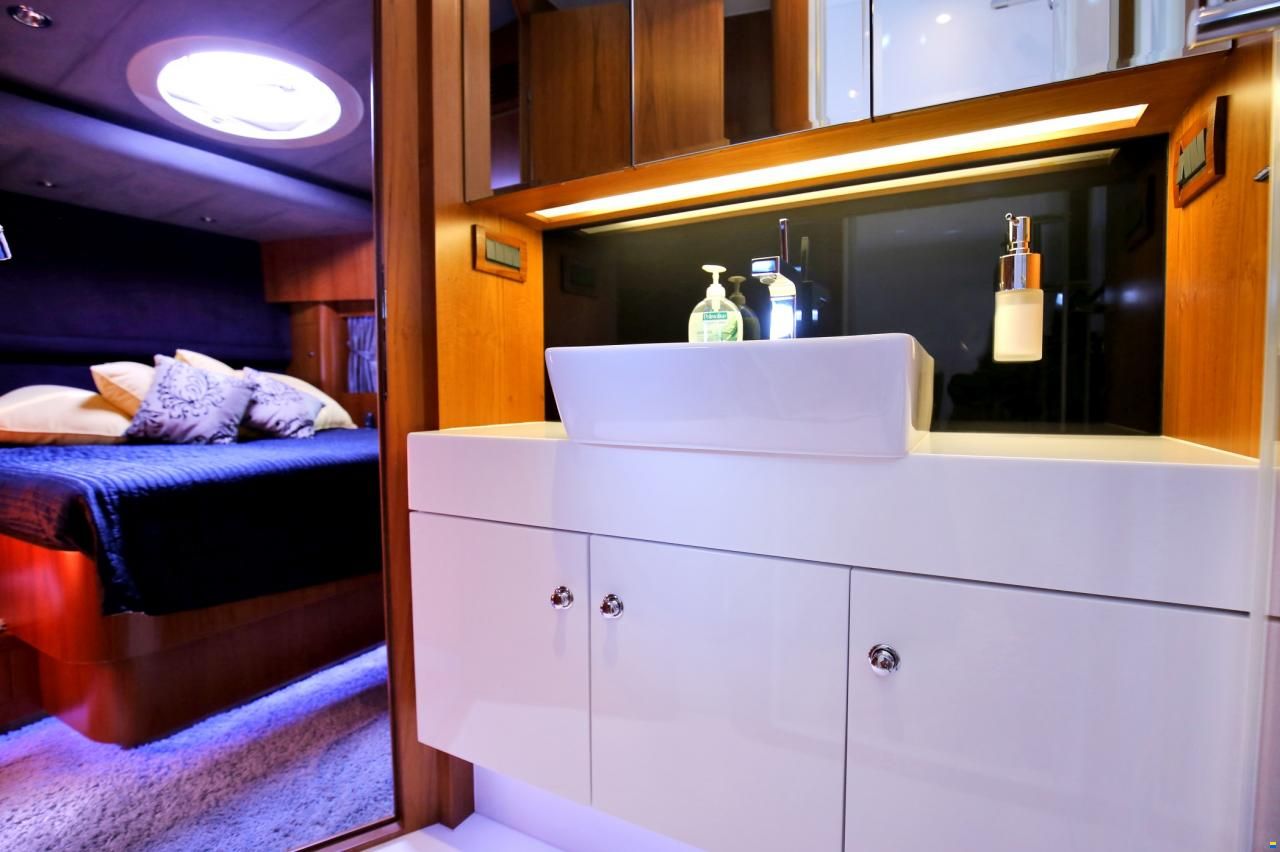 Elegance 60 Open