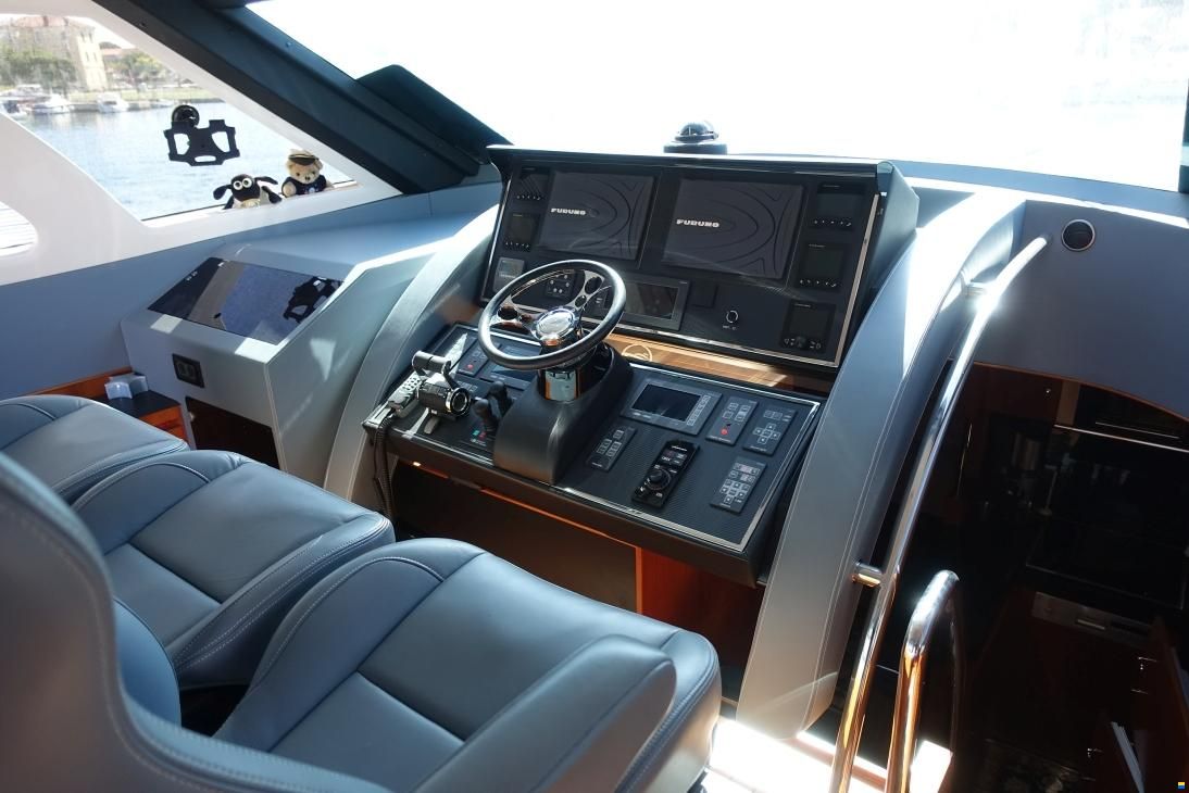 Elegance 60 Open