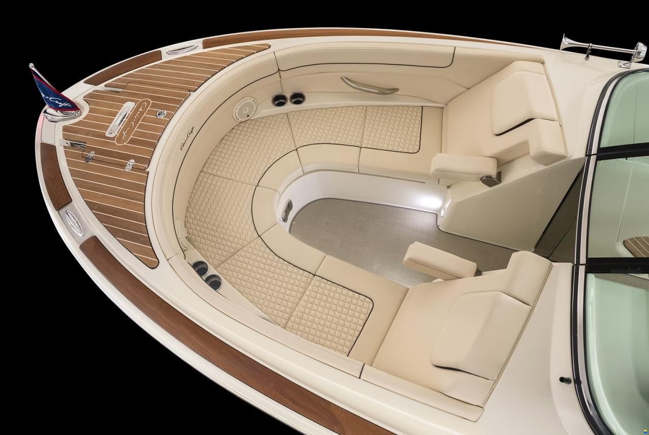 Chris Craft Launch 28 GT Outboard