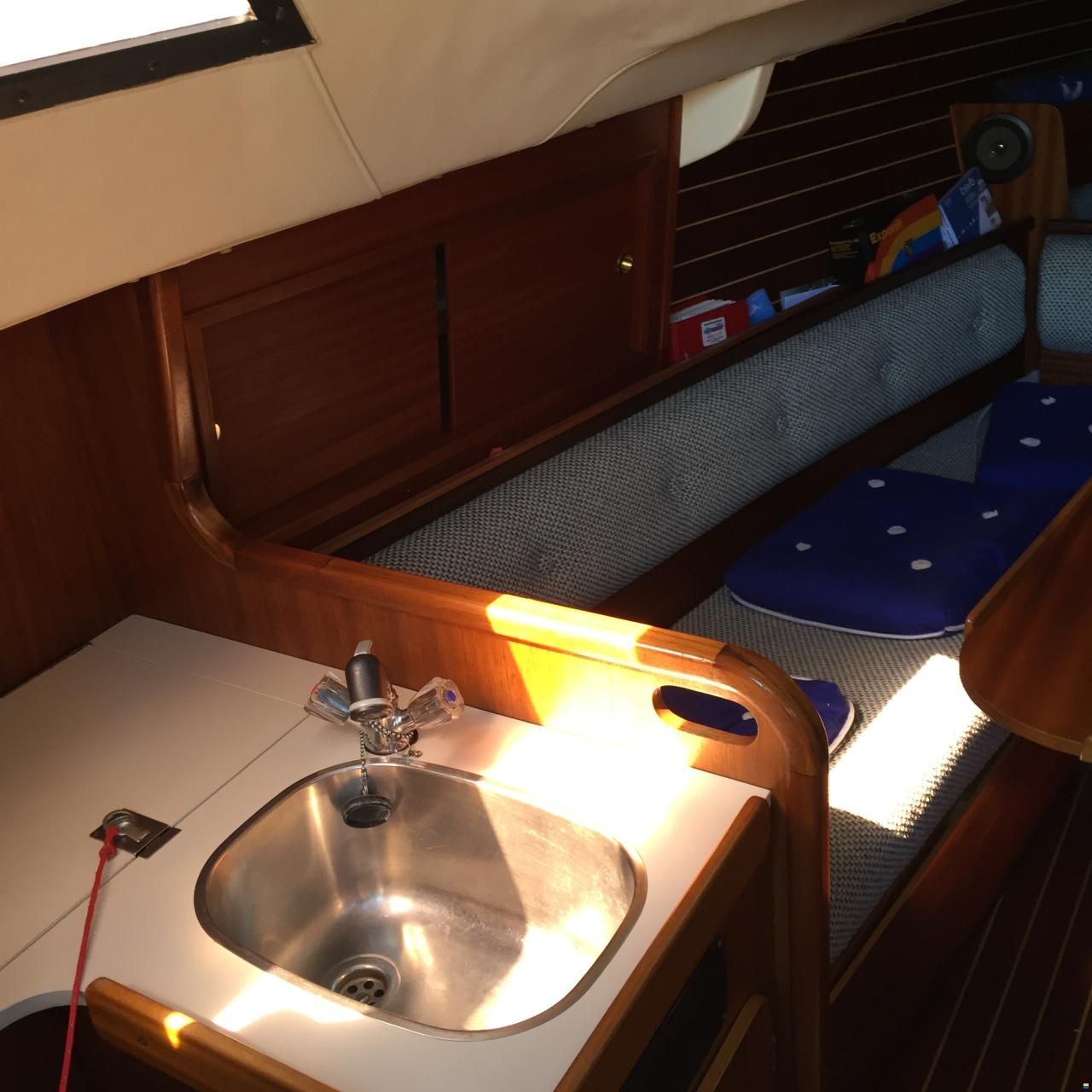 Jeanneau Schöne gut gepflegte Segelyacht