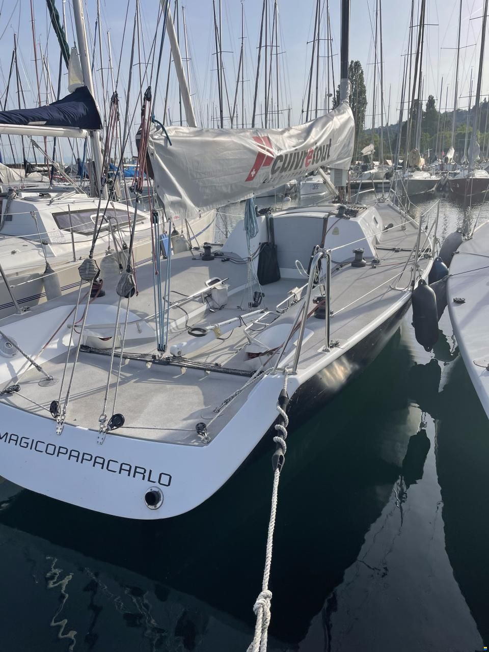 Maxi Dolphin Ten PF 32''