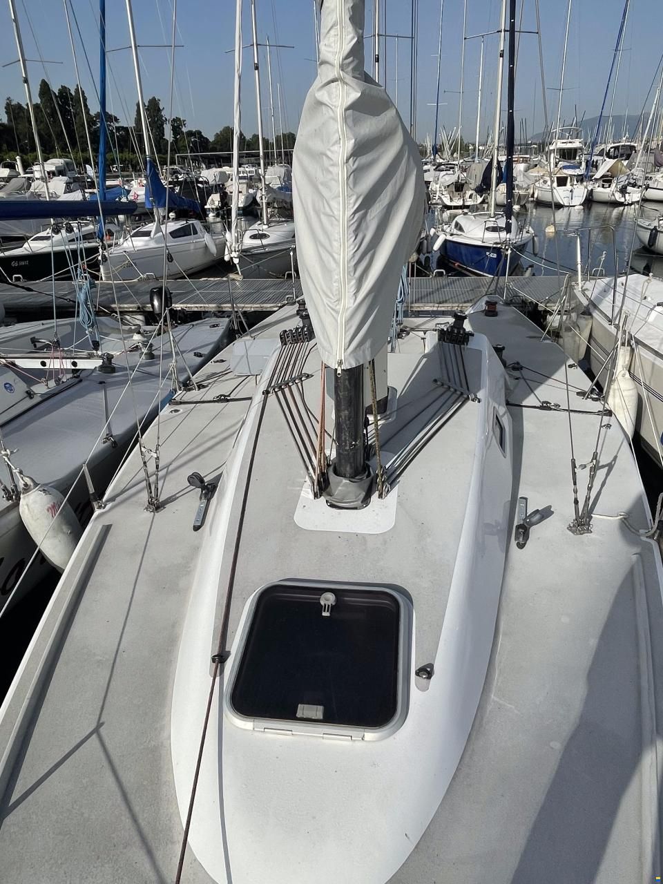 Maxi Dolphin Ten PF 32''