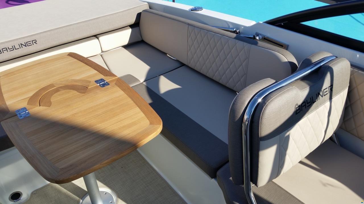 Bayliner VR6 CUO