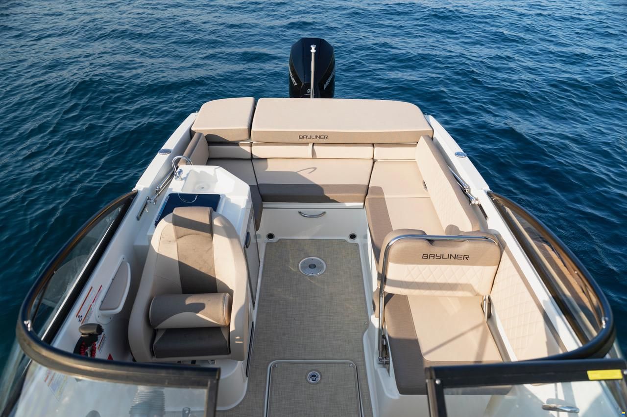 Bayliner VR6 CUO