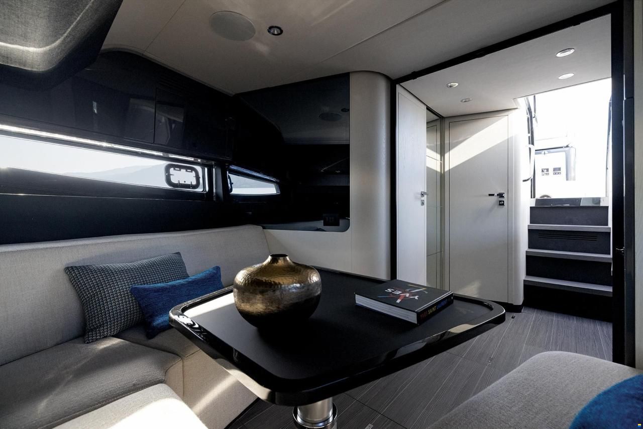 Azimut Verve 42