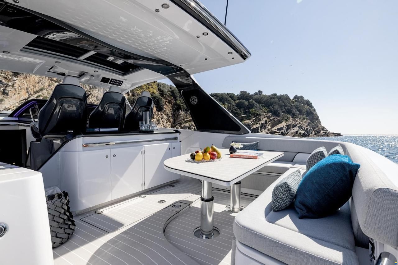 Azimut Verve 42