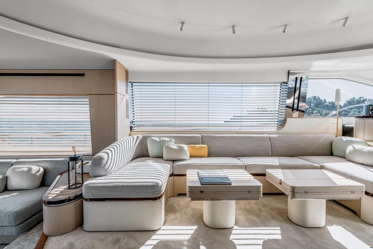 Azimut Fly 68