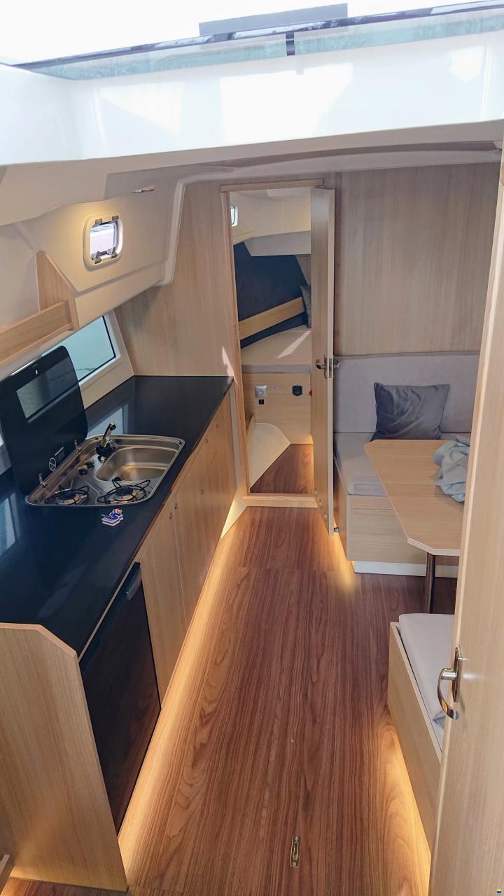 Nautic Yachts 990 / NEON 990