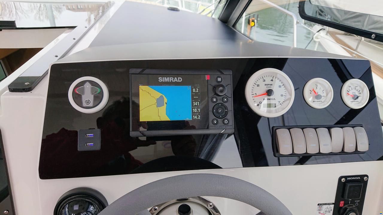 Nautic Yachts 990 / NEON 990