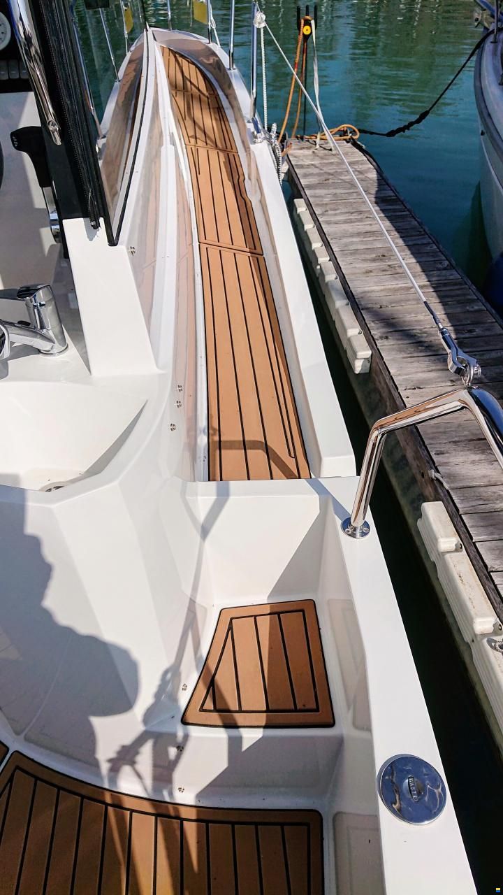 Nautic Yachts 990 / NEON 990