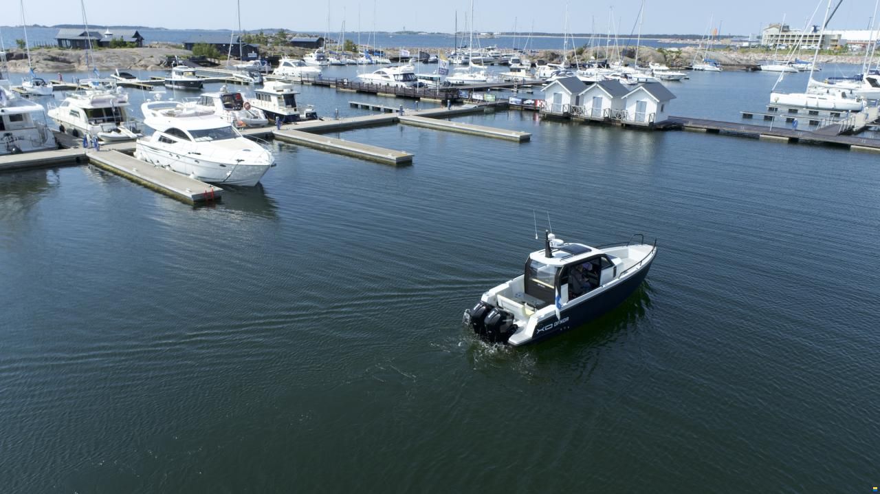 XO Boats DFNDR 9